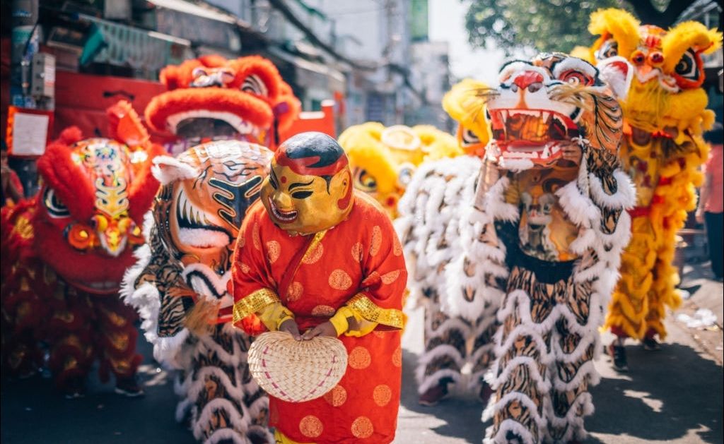 Ngày giờ tốt khai trương cửa hàng, văn phòng đầu năm Ất Tỵ 2025 